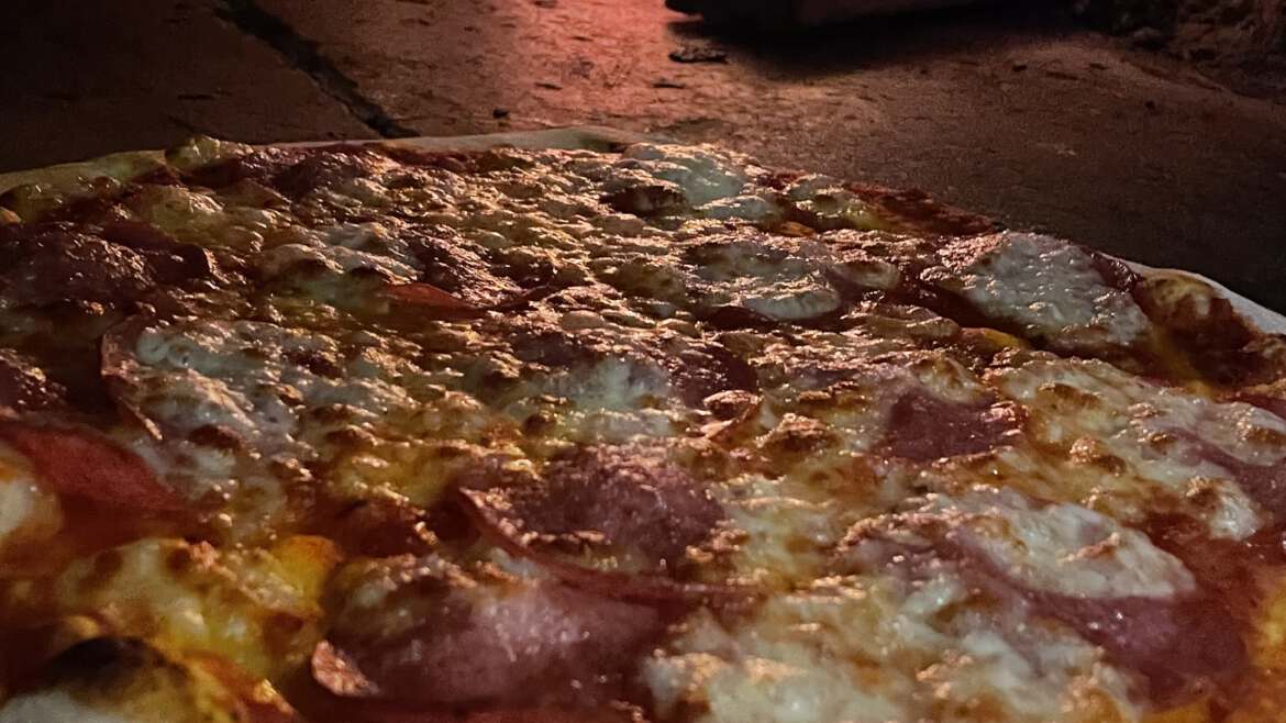 32. Pizza Salami